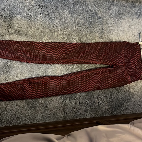 Lululemon leggings - Picture 2 of 4